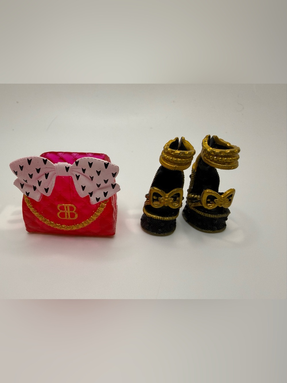 L.O.L. Surprise! Black gold heels shoes sandals & red gold purse